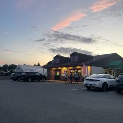 The Parlor Creamery - The exterior