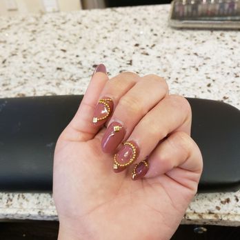 Diamond Nail Salon - Cindy did an excellent job on my nails! Super friendly and professional service followed with excellent product! - Nail Salons Near Me - Wailuku, Hawaii Diamond Nail Salon - Cindy did an excellent job on my nails! Super friendly and professional service followed with excellent product! - Nail Salons Near Me - Wailuku, Hawaii