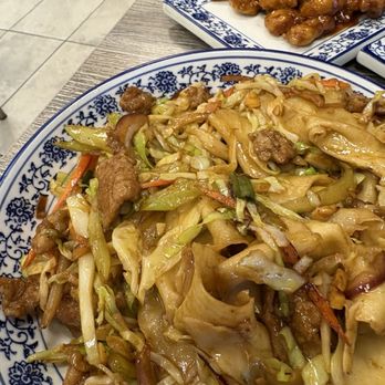 LAN Noodle - Chinese Near Me - Arcadia, California