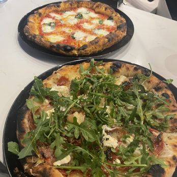 Sei Pizza Bar - Seasonal Pizza with arugula, onions, honey, and salami and Margherita Pizza - Pizza Near Me - Los Angeles, California