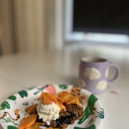 Vegan Blueberry Crumble Pie I added Vanilla Gelato & Persimmon Vegan Blueberry Crumble Pie I added Vanilla Gelato & Persimmon