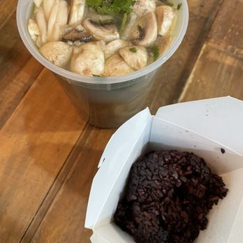 Bird & Buffalo - Tom saap and rice berry side - Thai Near Me - Oakland, California