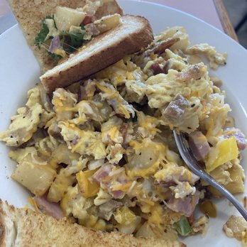 Rick’s Kitchen - 3 meat breakfast bowl - Breakfast & Brunch Near Me - Yuma, Arizona Rick’s Kitchen - 3 meat breakfast bowl - Breakfast & Brunch Near Me - Yuma, Arizona