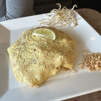 Buddha Thai Bistro - Before Pad Thai is cut open - Thai Near Me - Jacksonville Beach, Florida
