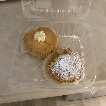 Harriette's Restaurant - Key lime muffin and something de leche - Breakfast & Brunch Near Me - Key Largo, Florida