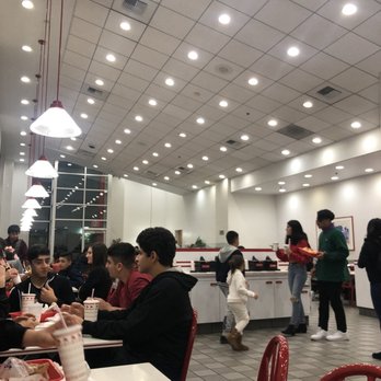 In-N-Out Burger - Inside - Burgers Near Me - Glendale, California In-N-Out Burger - Inside - Burgers Near Me - Glendale, California