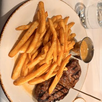 Old Ebbitt Grill - Steak Friets - Bars Near Me - Washington, DC, District of Columbia Old Ebbitt Grill - Steak Friets - Bars Near Me - Washington, DC, District of Columbia