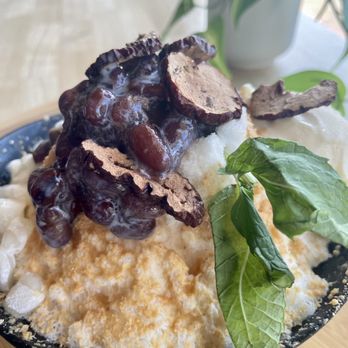 Peak Cafe - Old School Bingsu - Cafes Near Me - Northridge, California