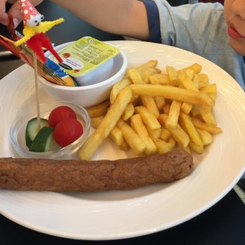 De Vijf Weeghen - Kids meal frikadellen - Brasseries Near Me - Nieuwvliet, ZE De Vijf Weeghen - Kids meal frikadellen - Brasseries Near Me - Nieuwvliet, ZE