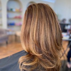 Knotty Hair Suite - Haircut,color highlights by Tracey Text for inquiries (707)486-3433