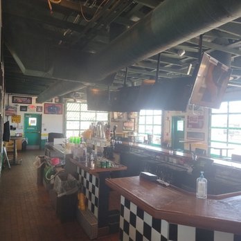 Quaker Steak & Lube - Steakhouses Near Me - Triadelphia, West Virginia Quaker Steak & Lube - Steakhouses Near Me - Triadelphia, West Virginia