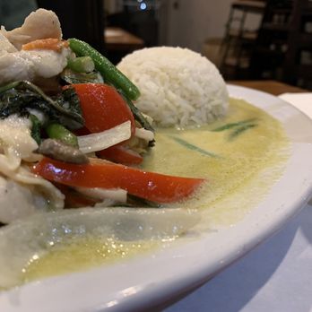 Sticky Rice - Green Curry - Thai Near Me - Racine, Wisconsin Sticky Rice - Green Curry - Thai Near Me - Racine, Wisconsin