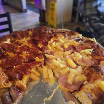 Pizza Factory - Hawaiian / pepperoni pizza - Pizza Near Me - Twain Harte, California Pizza Factory - Hawaiian / pepperoni pizza - Pizza Near Me - Twain Harte, California