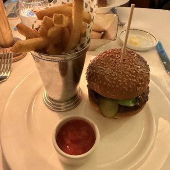 The Ivy - So so burger. - British Near Me - London, XGL The Ivy - So so burger. - British Near Me - London, XGL
