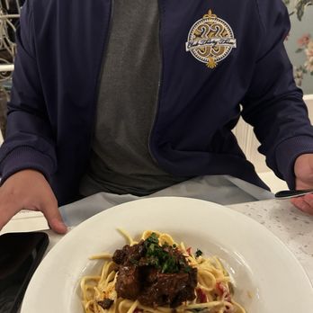 River Belle Terrace - BBQ Burnt Ends Pasta - Desserts Near Me - Anaheim, California River Belle Terrace - BBQ Burnt Ends Pasta - Desserts Near Me - Anaheim, California