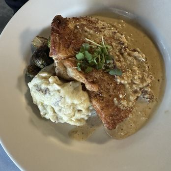 Le Garden Bistro - Half chicken - French Near Me - Dade City, Florida