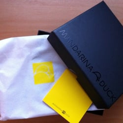 Mandarina Duck - Mandarina Duck wallet box.