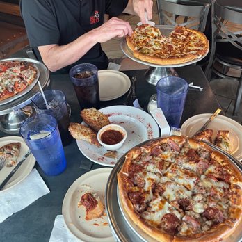 Rocky's Corner - Pizza and Cheesy bread appetizer - Italian Near Me - Hot Springs, Arkansas Rocky's Corner - Pizza and Cheesy bread appetizer - Italian Near Me - Hot Springs, Arkansas