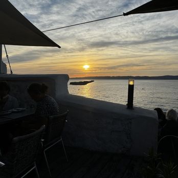 Le Petit Pavillon - Omg, the view is world class... - French Near Me - Marseille, 13