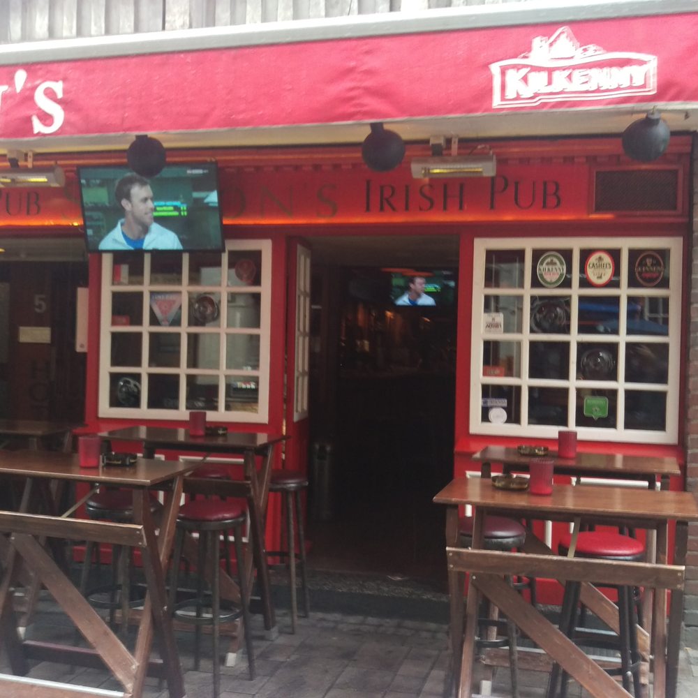 Sutton's Irish Pub - Irish Pub Near Me - Dusseldorf, NW Sutton's Irish Pub - Irish Pub Near Me - Dusseldorf, NW