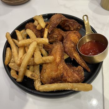 LC Cafe - Hong Kong Style Cafe Near Me - Toronto, Ontario