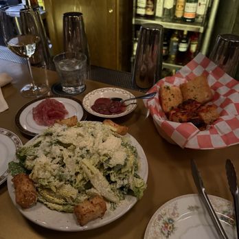 Elina's - Italian Near Me - Chicago, Illinois