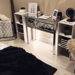 Beauty By Francheska - A peak at the Boutique