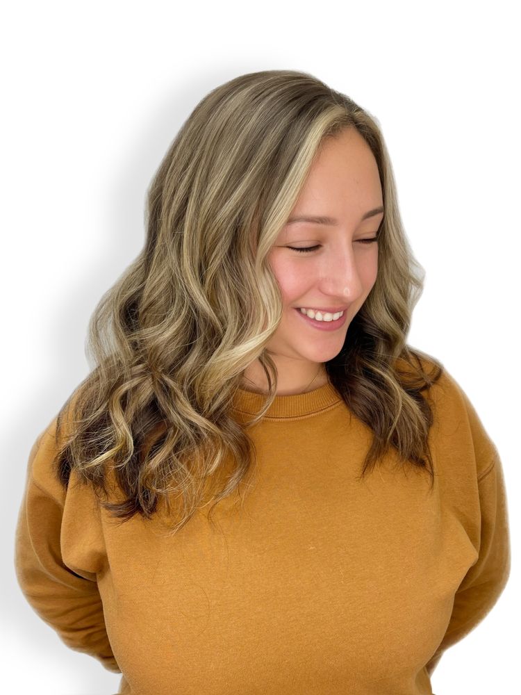 Lyndsey Winters Beauty Logo