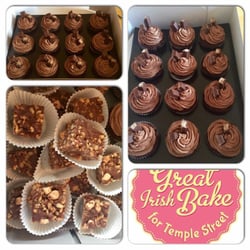 Crowe Cakes - Kitkat cupcakes and chewy chocolate marshmallow treats