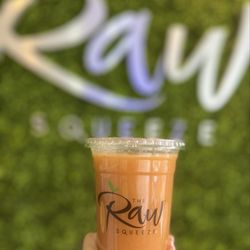 The Raw Squeeze - Sweet and Spicy Juice (red apple, lemon, ginger, cayenne pepper)
