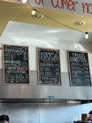 EL TRAGON TAQUERIA by null