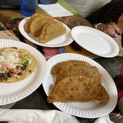 Queens Pizza Palace - 3x beef & cheese & 3x birriaqueso