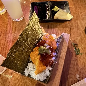 Yonsei Handrolls - Uni roe handroll - Japanese Near Me - Oakland, California Yonsei Handrolls - Uni roe handroll - Japanese Near Me - Oakland, California