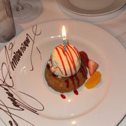Mastro's Signature Warm Butter Cake