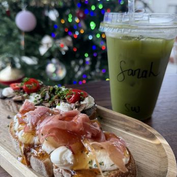 The Burrow Cafe and Play - Breakfast toasts- Fungi and Prosciutto/apple - Coffee & Tea Near Me - Orlando, Florida