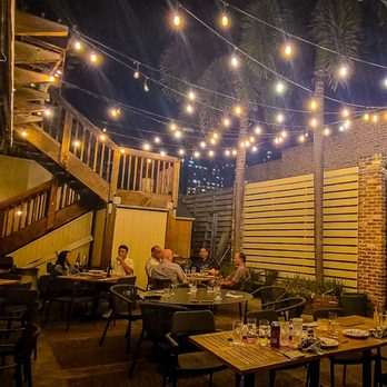 Giovedi - Dining hall - Asian Fusion Near Me - Honolulu, Hawaii