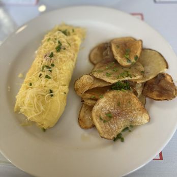 Eden Cafe - Omelette - Cafes Near Me - Tulare, California