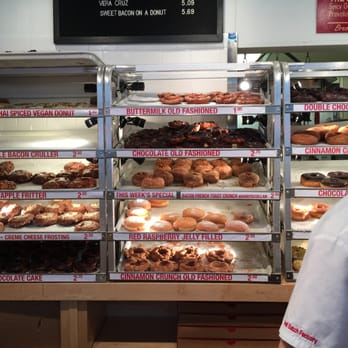 Do-Rite Donuts & Chicken - Donuts Near Me - Chicago, Illinois Do-Rite Donuts & Chicken - Donuts Near Me - Chicago, Illinois