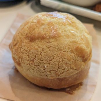 Milu - Pineapple bun - Chinese Near Me - New York, New York