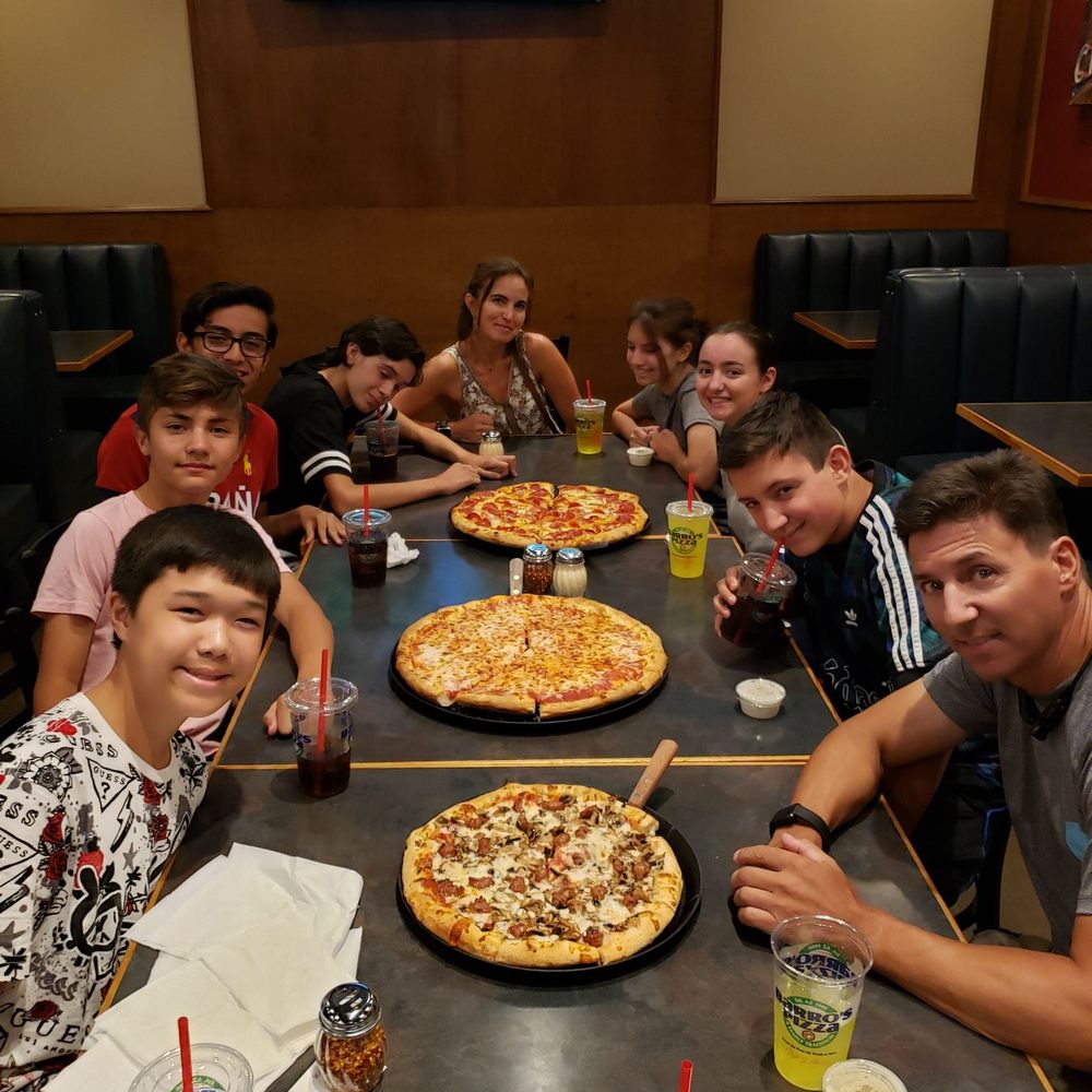 Barro's Pizza - Mushroom and sausage was our favorite, the thick crust filled us up fast!! - Pizza Near Me - Phoenix, Arizona Barro's Pizza - Mushroom and sausage was our favorite, the thick crust filled us up fast!! - Pizza Near Me - Phoenix, Arizona