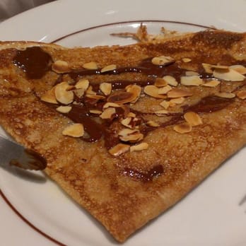 Ar Pillig - Amandine : Frangipane, chocolat, amandes grillées - French Near Me - Rennes, 35