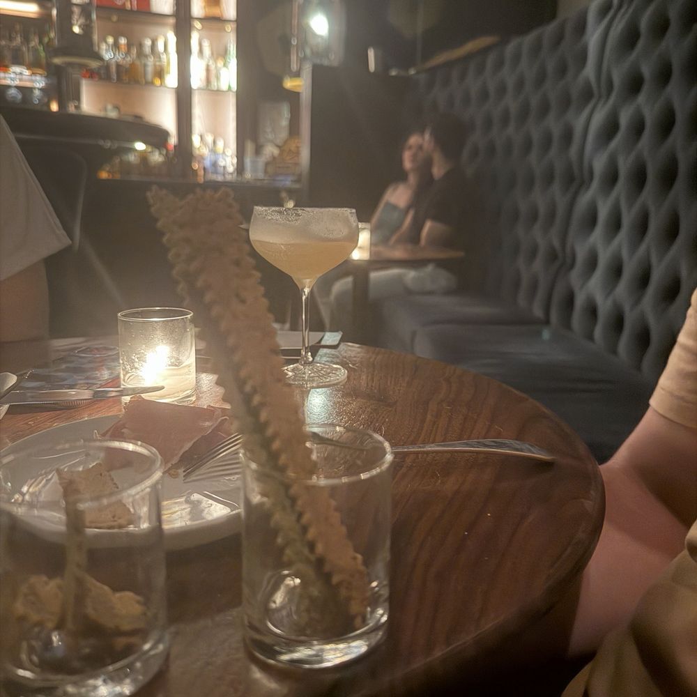 Deep Dive - Crackers for Charcuterie - Speakeasies Near Me - Seattle, Washington Deep Dive - Crackers for Charcuterie - Speakeasies Near Me - Seattle, Washington