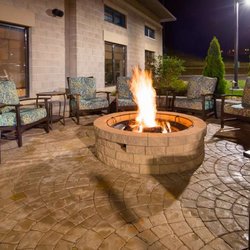 Best Western Plus Franciscan Square Inn And Suites Steubenville - Outdoor Patio