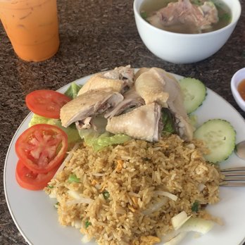 Kim Sun Kitchen - Can never go wrong with the combo. Thai Iced Tea is so good! - Chinese Near Me - Long Beach, California