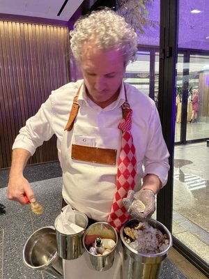 Oysters XO, 312 11th Ave, New York, NY 10001, US - MapQuest