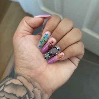 Versaci Nails Spa - Nail Salons Near Me - Eastvale, California Versaci Nails Spa - Nail Salons Near Me - Eastvale, California