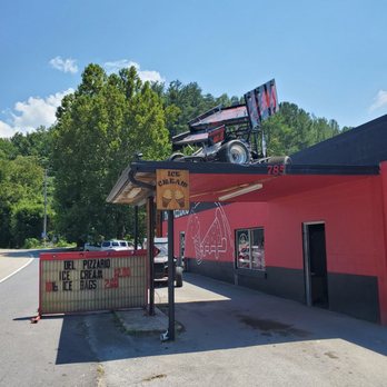 Del PizzaRio - Front of the location - Pizza Near Me - Del Rio, Tennessee