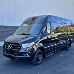Around Atlanta Limousines - Sprinter Van 14 Passenger