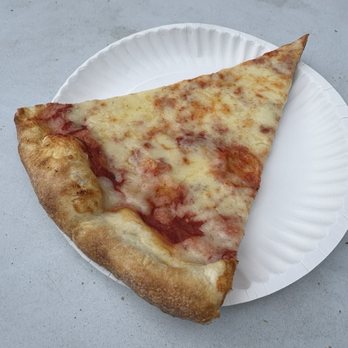 Luigi's Pizzeria - Plain slice $3.50 flat in cash - Pizza Near Me - Brooklyn, New York