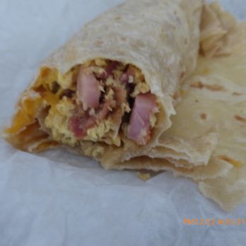 Super Albert Mexican Food - Inside of 3 Locos Burrito, Bacon, Ham, Sausage, egg, Pico De Gallo. - Mexican Near Me - Alhambra, California Super Albert Mexican Food - Inside of 3 Locos Burrito, Bacon, Ham, Sausage, egg, Pico De Gallo. - Mexican Near Me - Alhambra, California